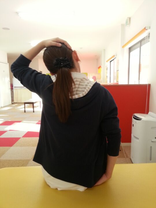 肩こり僧帽筋ストレッチ